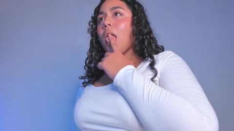 Snapshot of jonsonclarisaa chatting on November 2025 06:02:02 AM Eilivbr online show from November 2025 06:02:02 AM