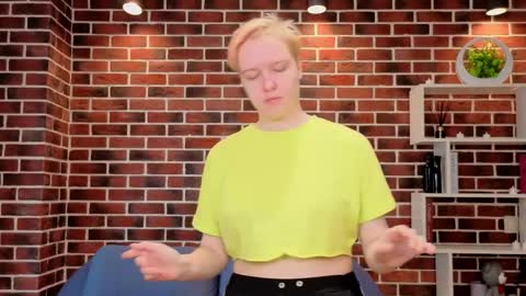 Ellie online show from May 2026 08:22:02 AM