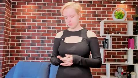 Ellie online show from May 2026 08:12:02 AM
