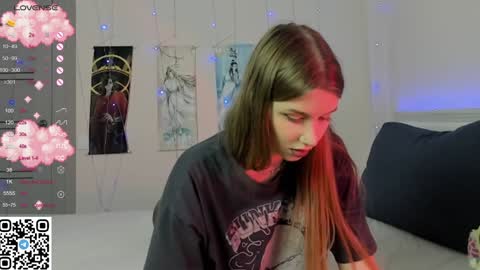 Mila online show from February 2025 11:32:01 PM