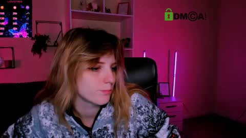 jose_fairy online show from October 2025 06:03:01 AM