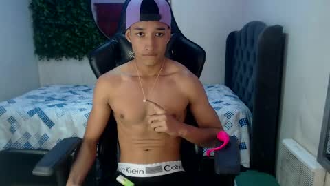 Snapshot of jose_sexycumm chatting on January 2025 10:11:02 PM jose_sexycumm online show from January 2025 10:11:02 PM