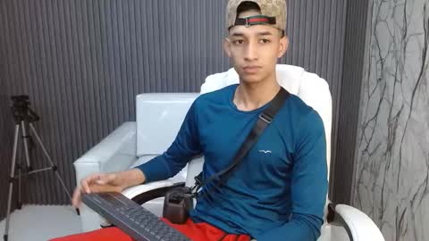 Snapshot of jose_sexycumm chatting on September 2025 07:13:02 PM jose_sexycumm online show from September 2025 07:13:02 PM