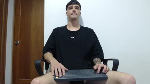 Snapshot of joseh0se chatting on May 2026 12:15:01 AM alejandro online show from May 2026 12:15:01 AM