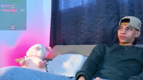 Josep online show from December 2024 08:04:01 PM