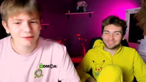 Snapshot of joseph_bear_ chatting on October 2025 07:01:02 PM joseph_bear_ online show from October 2025 07:01:02 PM