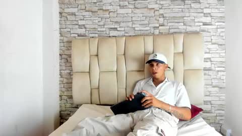 Snapshot of joseph_vans chatting on March 2025 10:35:02 AM joseph_vans online show from March 2025 10:35:02 AM