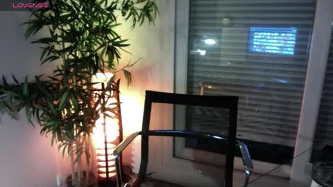 Snapshot of josephine_france chatting on February 2026 03:54:01 AM josephine_france online show from February 2026 03:54:01 AM