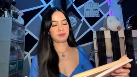 Violet online show from May 2026 02:35:02 PM