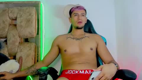 Snapshot of josh_cam99 chatting on October 2025 02:45:01 AM JOSH online show from October 2025 02:45:01 AM