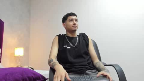 Snapshot of joshbeech chatting on February 2026 01:18:01 PM JoshBeech online show from February 2026 01:18:01 PM