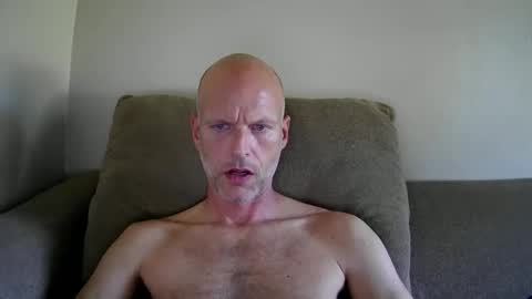 joshking2017 online show from October 2025 05:21:01 PM