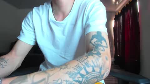 Snapshot of joshmiller_ chatting on November 2025 01:22:01 PM Josh online show from November 2025 01:22:01 PM