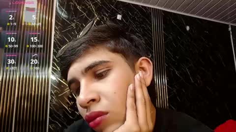 joshua_saenz_ online show from May 2026 03:33:02 AM