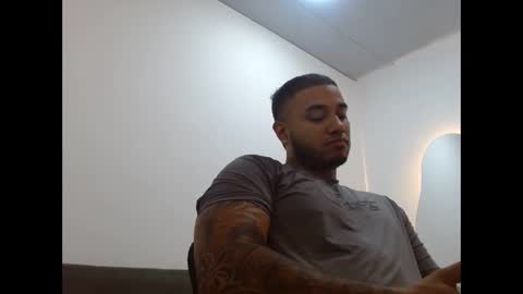 Snapshot of joshuadanielss chatting on April 2026 01:00:02 AM joshuadanielss online show from April 2026 01:00:02 AM