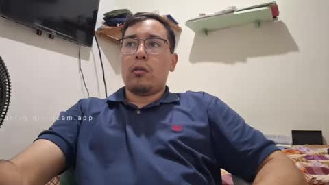 Snapshot of josq121 chatting on February 2025 09:01:01 AM josq121 online show from February 2025 09:01:01 AM