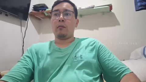 Snapshot of josq121 chatting on March 2025 06:33:02 AM josq121 online show from March 2025 06:33:02 AM