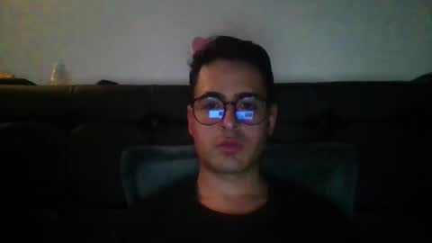 Snapshot of josux8 chatting on November 2025 04:01:02 AM josux8 online show from November 2025 04:01:02 AM