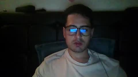 Snapshot of josux8 chatting on December 2025 02:06:01 AM josux8 online show from December 2025 02:06:01 AM