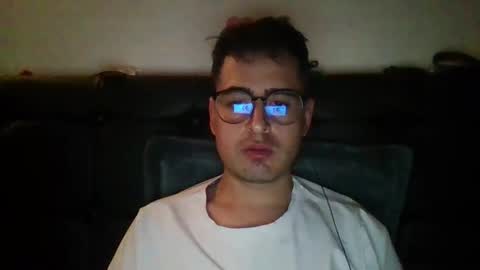 Snapshot of josux8 chatting on January 2026 01:11:01 AM josux8 online show from January 2026 01:11:01 AM