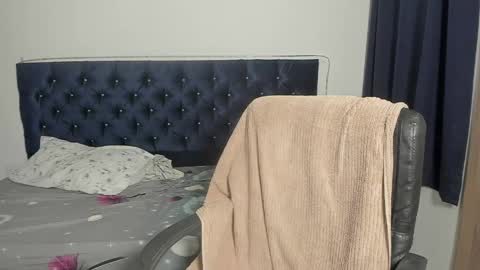 josy online show from May 2026 03:58:01 AM