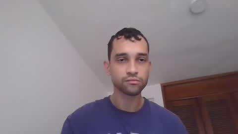 Snapshot of jovenvergonguapo09 chatting on October 2025 12:44:02 PM Van Helsing online show from October 2025 12:44:02 PM