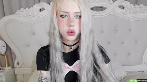 Joy Barker online show from November 2025 01:24:01 PM