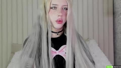 Joy Barker online show from November 2025 01:54:02 PM