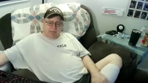 Snapshot of jpmel99 chatting on July 2026 10:57:02 PM jpmel99 online show from July 2026 10:57:02 PM