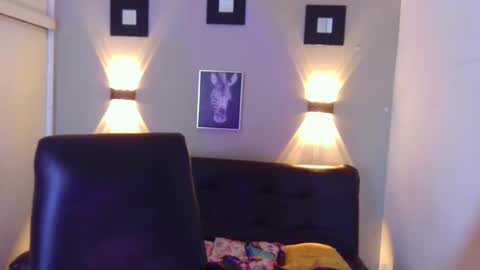 Josneidy  Jos   online show from December 2024 11:22:02 AM