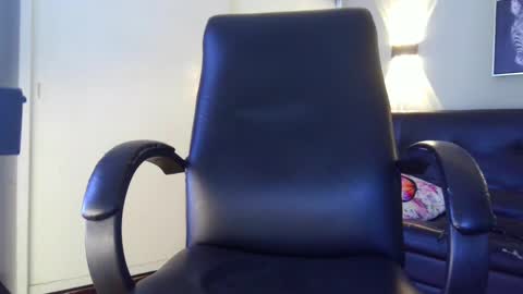 Josneidy  Jos   online show from December 2024 10:14:02 AM