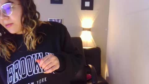 Josneidy  Jos   online show from December 2024 03:57:01 PM