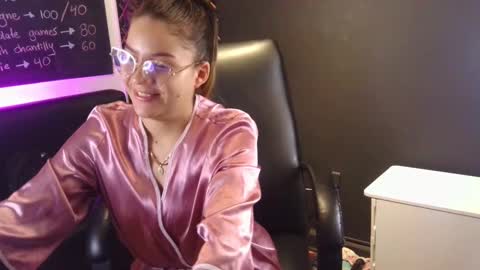 Josneidy  Jos   online show from February 2025 05:15:02 AM