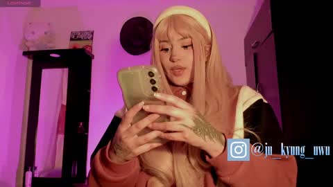 Snapshot of ju_kyung chatting on December 2024 09:40:02 AM Ju Kyung online show from December 2024 09:40:02 AM