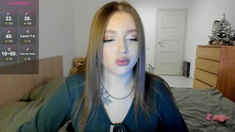 Snapshot of ju_lii chatting on December 2024 01:45:02 PM Julia and Julia online show from December 2024 01:45:02 PM