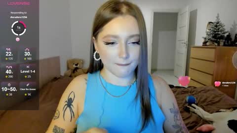 Snapshot of ju_lii chatting on December 2024 05:16:01 PM Julia and Julia online show from December 2024 05:16:01 PM