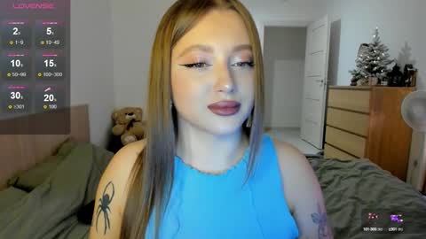 Snapshot of ju_lii chatting on January 2025 02:43:01 PM Julia and Julia online show from January 2025 02:43:01 PM