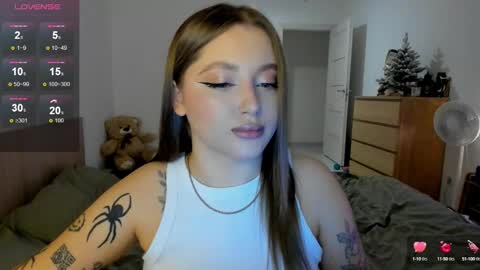 Snapshot of ju_lii chatting on January 2025 02:46:01 PM Julia and Julia online show from January 2025 02:46:01 PM