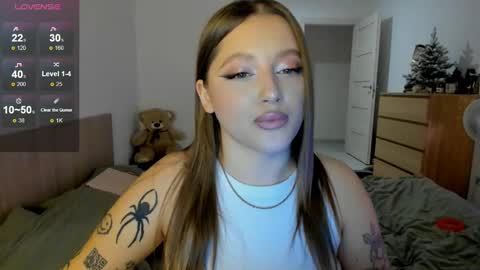 Snapshot of ju_lii chatting on January 2025 04:18:01 PM Julia and Julia online show from January 2025 04:18:01 PM