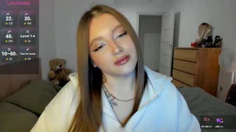 Snapshot of ju_lii chatting on February 2025 02:32:02 PM Julia and Julia online show from February 2025 02:32:02 PM