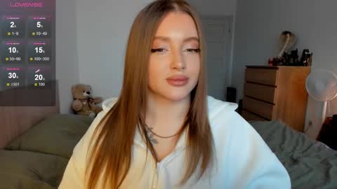 Snapshot of ju_lii chatting on February 2025 01:56:02 PM Julia and Julia online show from February 2025 01:56:02 PM