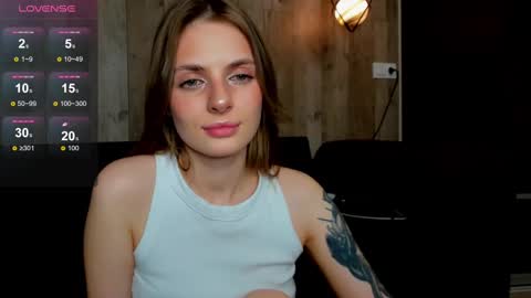 Snapshot of ju_lii chatting on February 2025 05:18:02 PM Julia and Julia online show from February 2025 05:18:02 PM