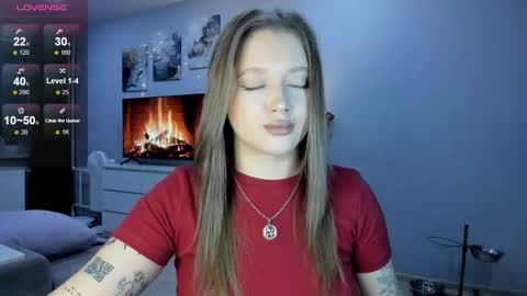 Snapshot of ju_lii chatting on September 2025 03:13:01 PM Julia and Julia online show from September 2025 03:13:01 PM