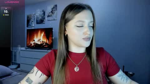 Snapshot of ju_lii chatting on October 2025 09:13:01 PM Julia and Julia online show from October 2025 09:13:01 PM