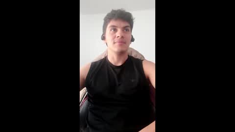 Snapshot of juan111h chatting on May 2026 04:15:01 PM juan111h online show from May 2026 04:15:01 PM