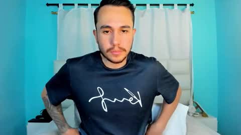 Snapshot of juan__jimenez chatting on December 2025 01:59:02 AM Juan online show from December 2025 01:59:02 AM