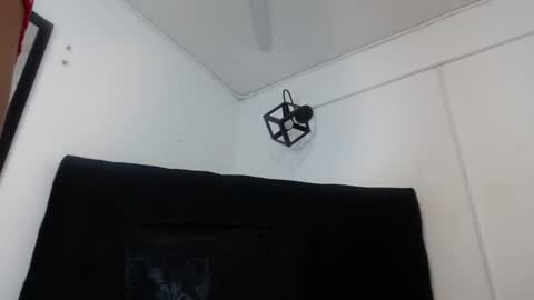    online show from September 2025 01:00:02 PM