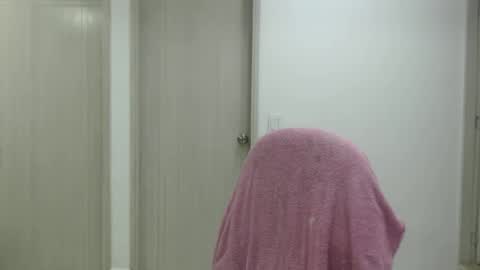 juan_gomez_1 online show from February 2025 10:39:02 AM