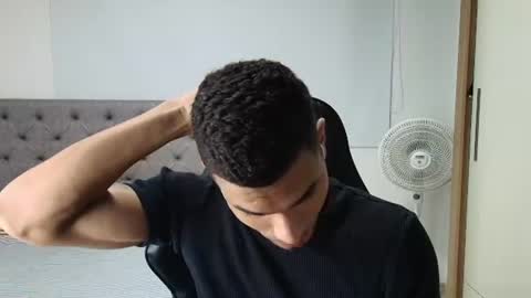 juan_gomez_1 online show from July 2026 10:57:02 PM