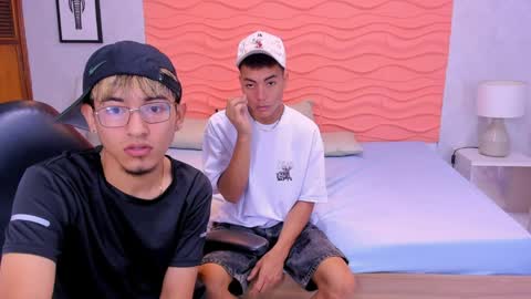 juan_saul1 online show from April 2026 09:31:02 PM